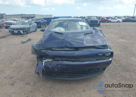 2017 Dodge Challenger Sxt z USA, uszkodzony, nr VIN 2C3CDZAG5HH578236